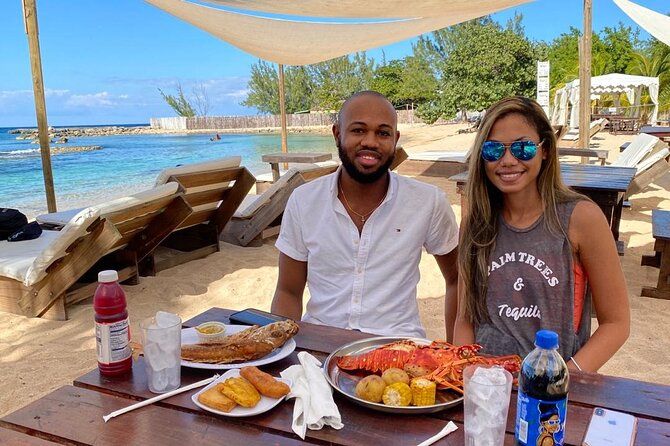 Montego Bay: Bamboo Beach Club with Lunch and Cocktails