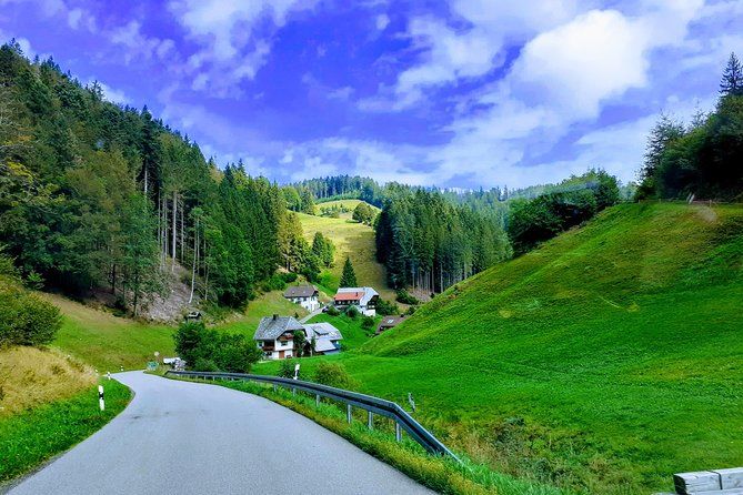 Private 4-Day Black Forest 3 Country Tour from Munich