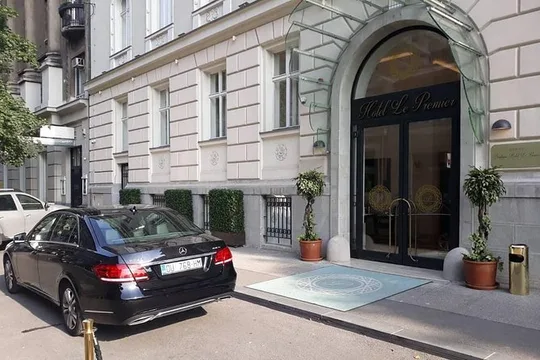 Luxury Private Transfer Zagreb Airport - Zagreb