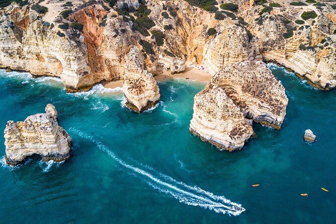 Beautiful coastal drive to the Ponta da Piedade caves in Lagos