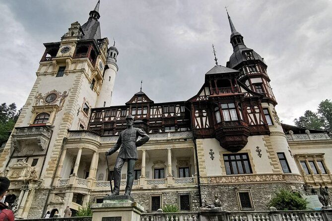 Small-group Day trip from Bucharest to Brasov & Dracula's Castle
