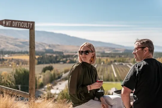 Private Queenstown Boutique Wine Tour - 4 Wineries Visits & Lunch