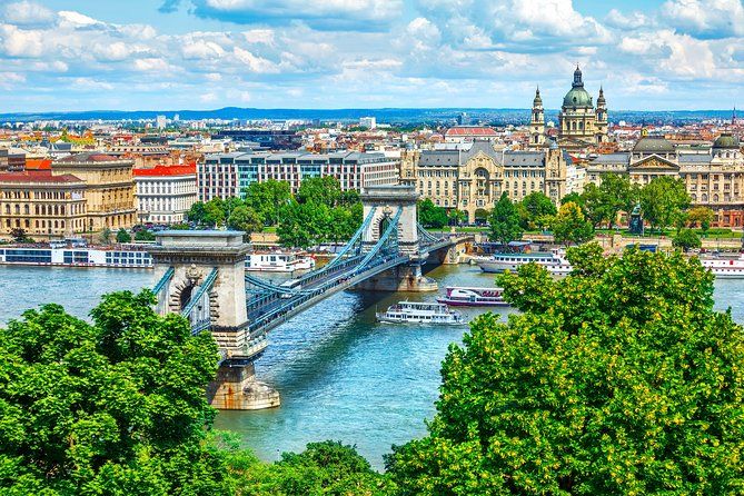 Budapest Private Tour from Vienna