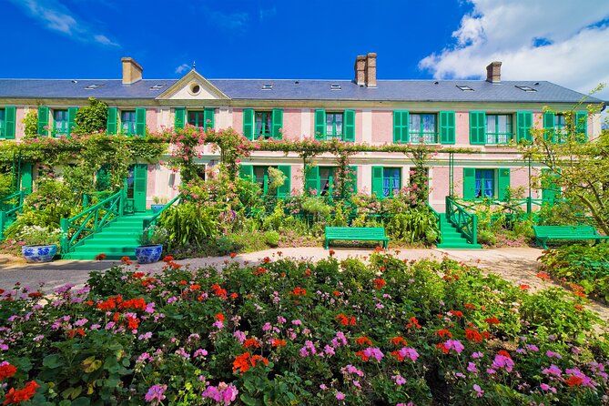 Rouen & Monet's Giverny Private Tour from Le Havre I Guide Option