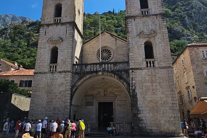 Private Montenegro Day Tour from Dubrovnik: Kotor & Perast