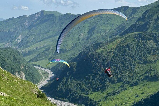 Gudauri: Paragliding flight with Free HD Video&Hotel Transfer