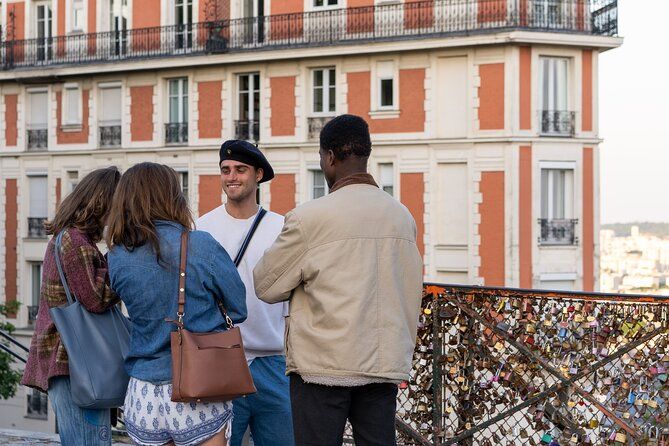 Paris Bites & Stories : A Tasty City Adventure with a Local