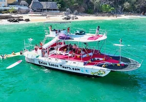 Private Yacht Charter on ChicaFun 1 Waterslides all inclusive