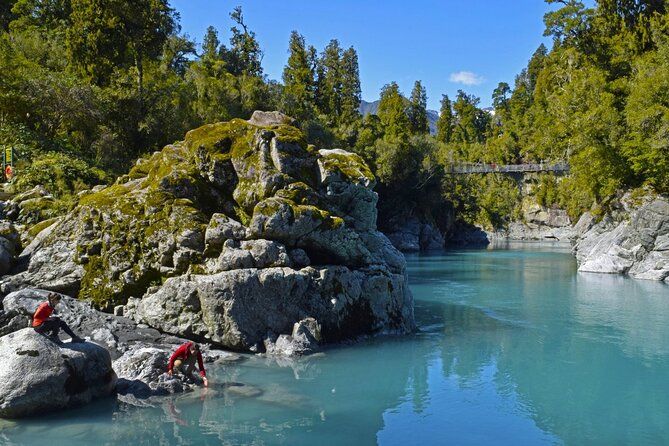 Franz Josef to Christchurch Small-Group Tour via Hokitika (1-way)