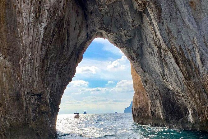 Private Day on the Island of Capri with Departure from Positano