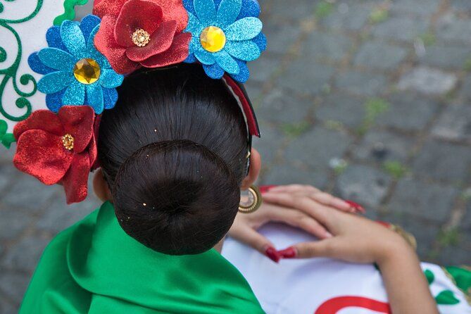 Fado: A Story of Thugs, Harlots and Poets - Private Walking Tour