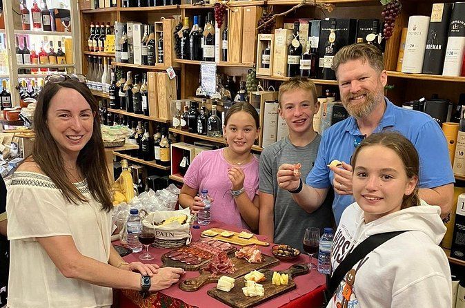 Half-Day Walking Tour Tasting Local Food in Porto