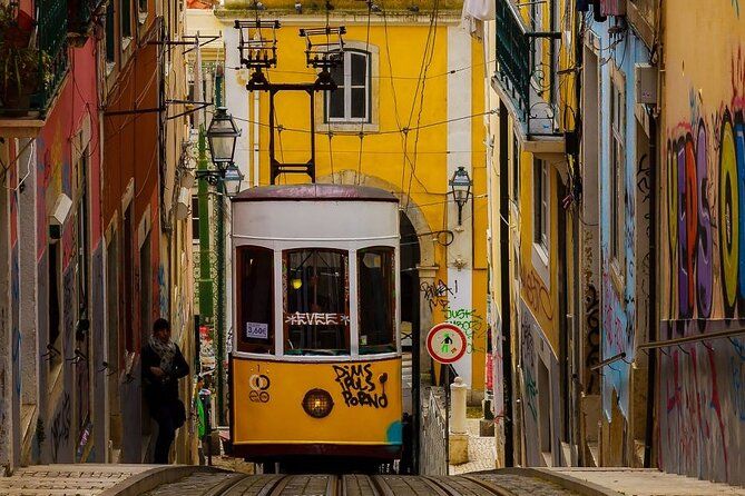 Lisbon Private Tour (2 Hours) by Electric Tuk Tuk