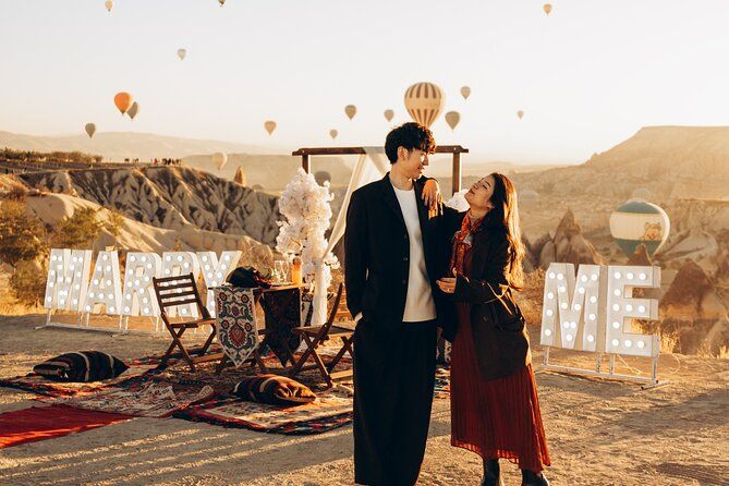 Marriage Proposal and Photoshoot in Cappadocia with Balloon view