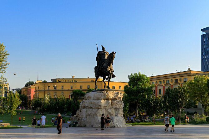 Cultural Tour in Tirana including House of Leaves