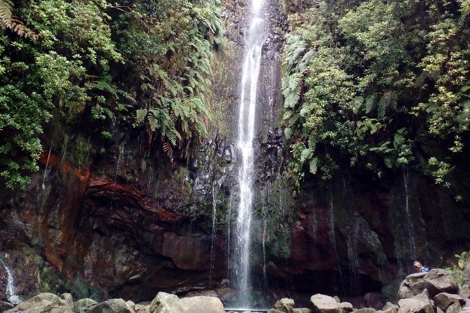 PR6 25 Fountains/Risco Levada Walk