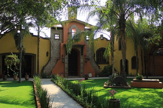Guided Tour with Tasting in Tequilera Hacienda de Oro