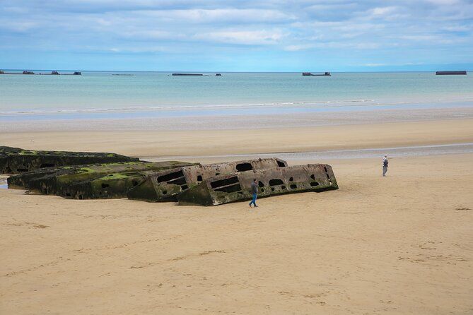 Normandy D-Day Guided Small Group From Paris + Lunch