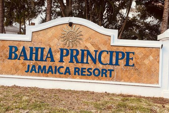 MBJ Airport Round TripTransfer to Grand Bahia Principe Resort