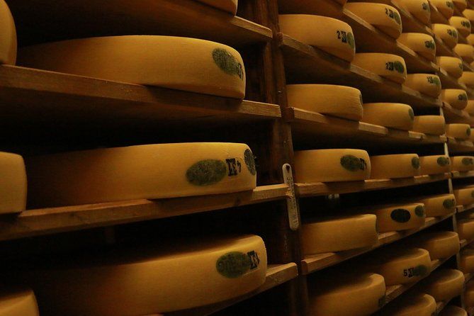Cheese, Chocolate and Wine in the Bern Region from Luzern