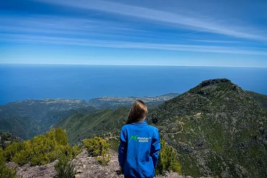 Achada do Teixeira to Pico Ruivo in Madeira (PR1.2) - Hiking Tour