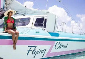 Full Day All Inclusive Sail & Snorkel with Turtles in Rose Island