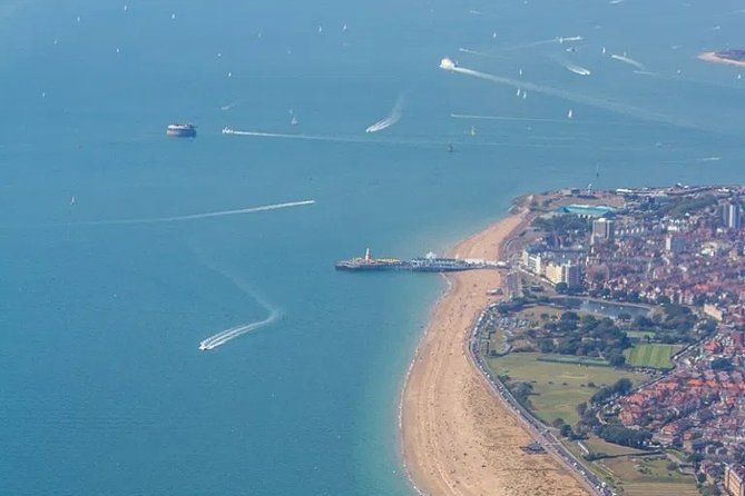 90 minute Portsmouth & Isle of Wight Helicopter Tour
