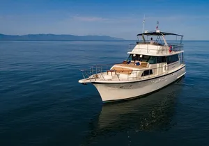 Hatteras 58-61' Luxury Yacht in Puerto Vallarta & Nuevo Nayarit