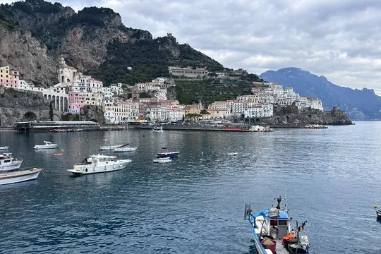 Amalfi : Private Transfer from Naples visit Pompeii