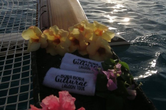 SHARED SUNSET LAGOON CRUISE - Bora Bora Cultural Lagoon Tour