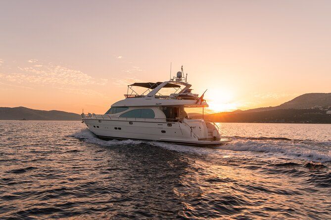 Blue Lagoon & Maslinica Luxury Yacht Escape
