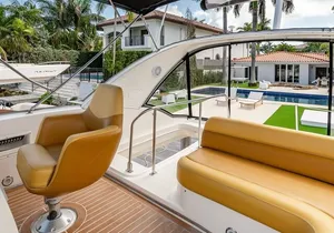 4-Hour 42 Meridian Yacht Rental with Captain in Miami Florida