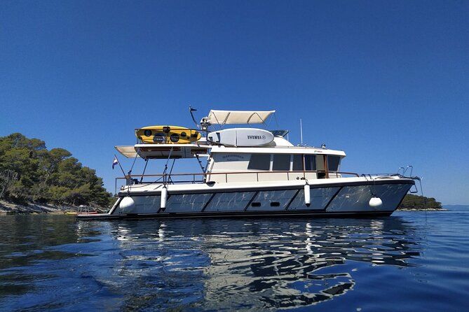 Korcula Island Snorkeling Adventure, ship wreck and lunch