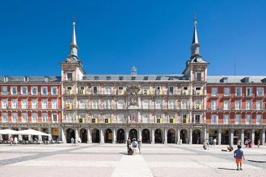 9-Day Tour: Madrid, Andalusia, Valencia & Barcelona from Madrid