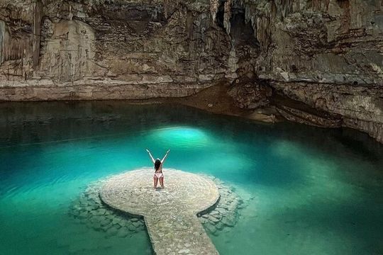 Chichén Itzá, Cenote Suytún, and Cenote Ikkil Guided Tour