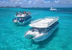 Isla Mujeres Tour with Open Bar Food and Snorkeling