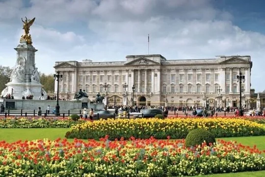 Buckingham Palace & Westminster Guided Walking Tour