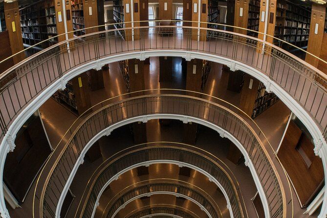 Helsinki architecture tour with a city planner