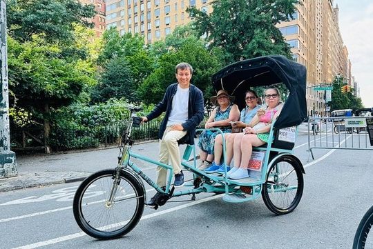 Central Park Private Pedicab Tour (60 mins)