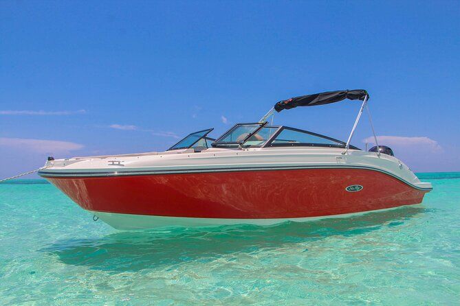 Private snorkeling with 23ft Sea Ray in San Miguel de Cozumel