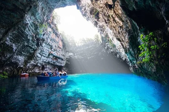 Half Day Melissani Lake and Drogarati Cave Tour with Myrtos Swim