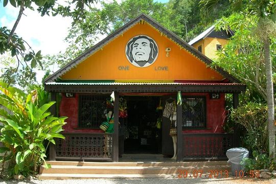 Bob Marley Nine Mile, Dunn's River Falls & Floyd's Pelican Bar Multi Day Tours