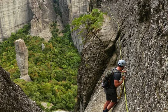 Meteora Scramble Tour with Optional Pick-up