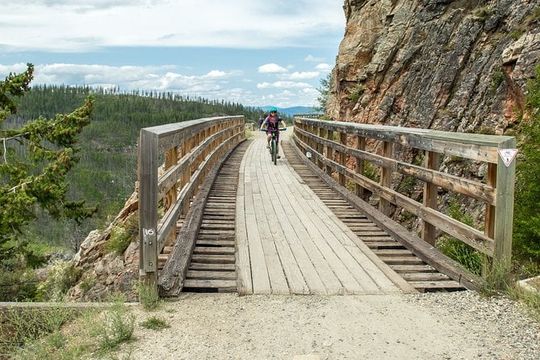 Okanagan 2 Days Sightseeing and Wine Tasting Tour