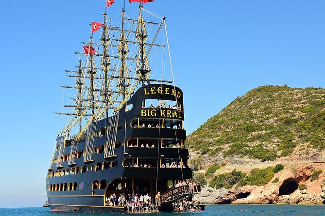 Side-Alanya: Pirate Yacht Tour (Legend Big Kral) with Lunch-Drink