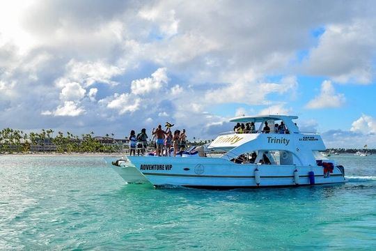 Punta Cana Party Boat and Open Bar (Adults only)