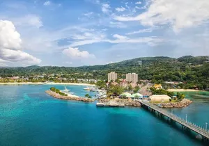 Sightseen tour and Souvenir shopping with private transportation in Montego Bay