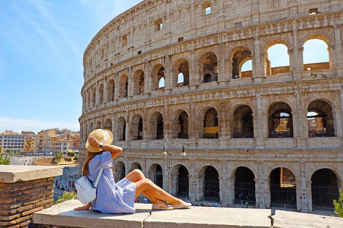 1h Colosseum Guided Tour + Roman Forum access