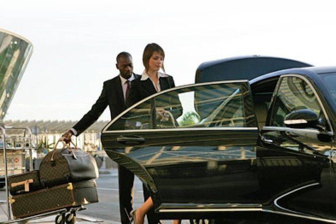 Private Transfer From Madrid Barajas Airport to Madrid