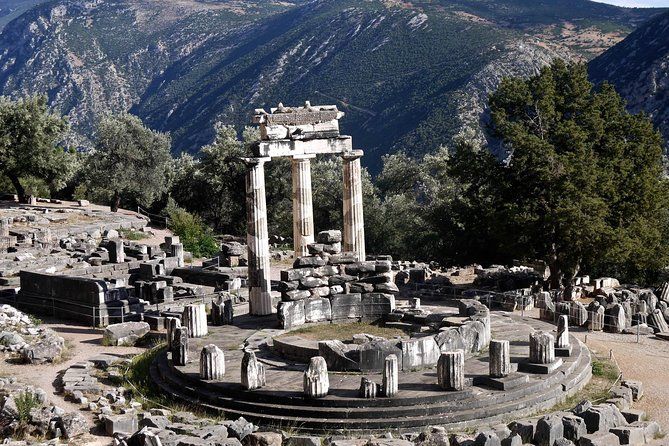 Private Tour to Delphi from Athens & Olive Tasting - Farm Lunch